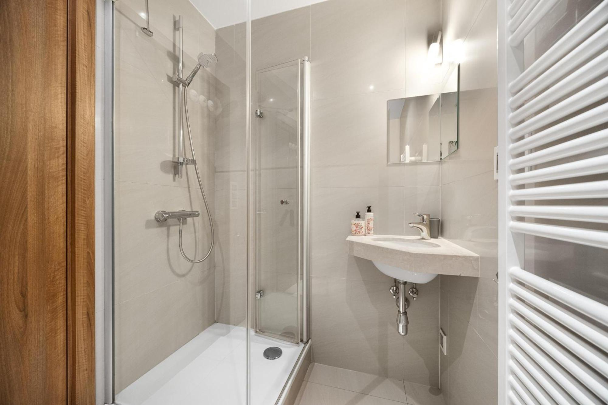 Revon Business Apartment 48 Dunajska Bratysława Zewnętrze zdjęcie